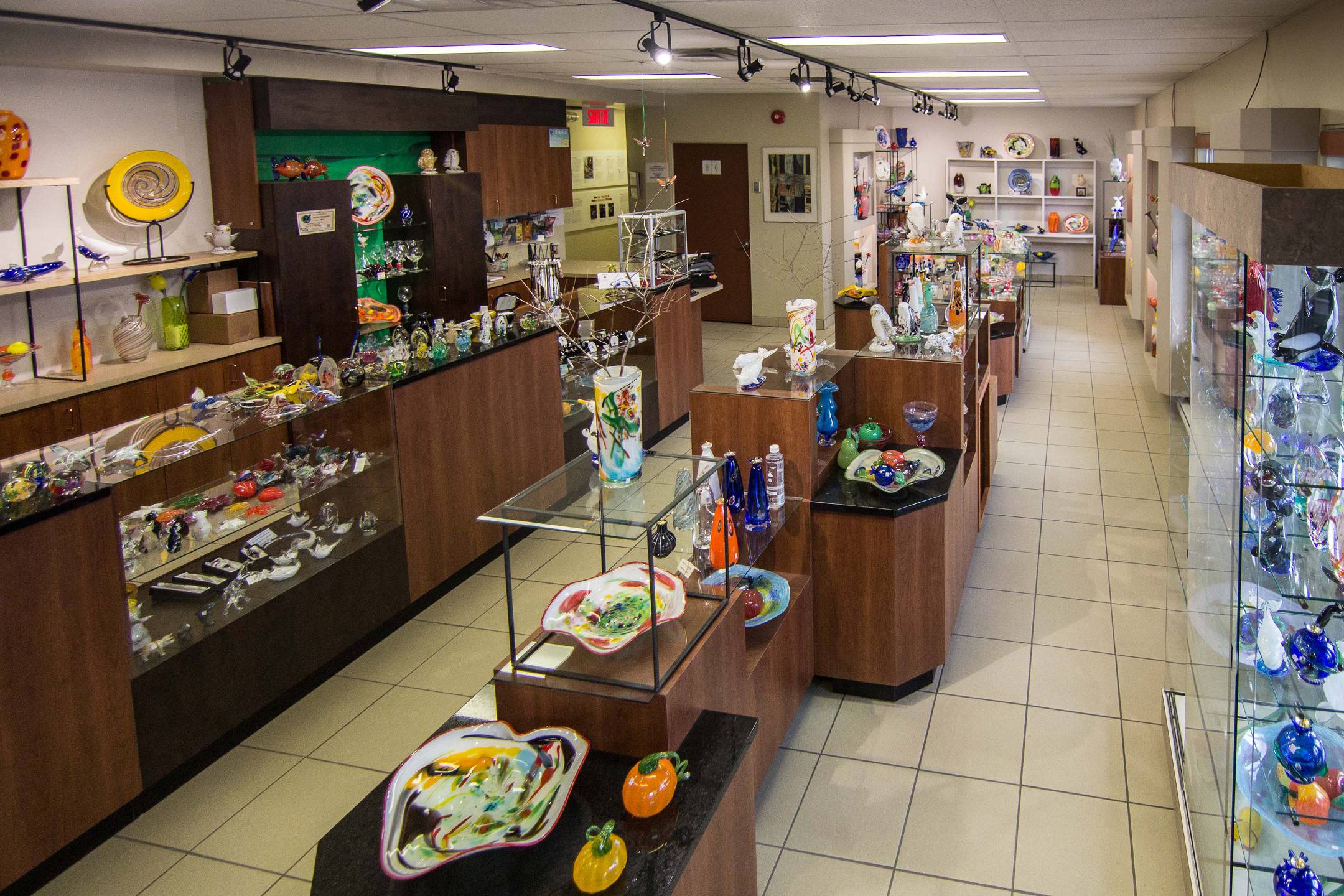 Saguenayfjord Touverre Economusee Soufflage De Verre Taille Pierre Fine