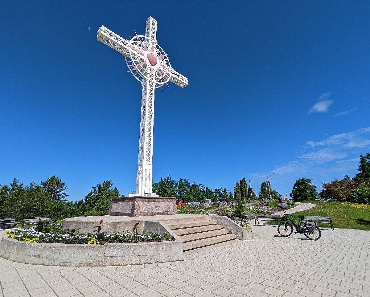 saguenayfjord-croix-de-sainte-anne-phototripadvisor2