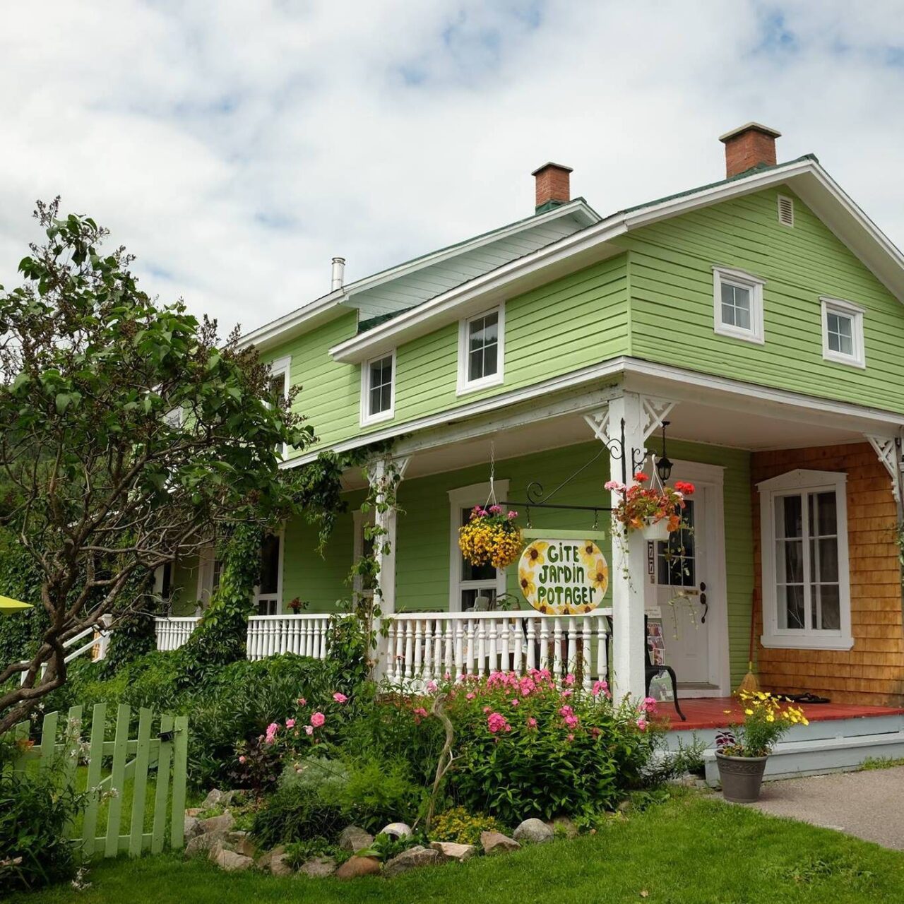 saguenayfjord-gite-jardin-potager-fb