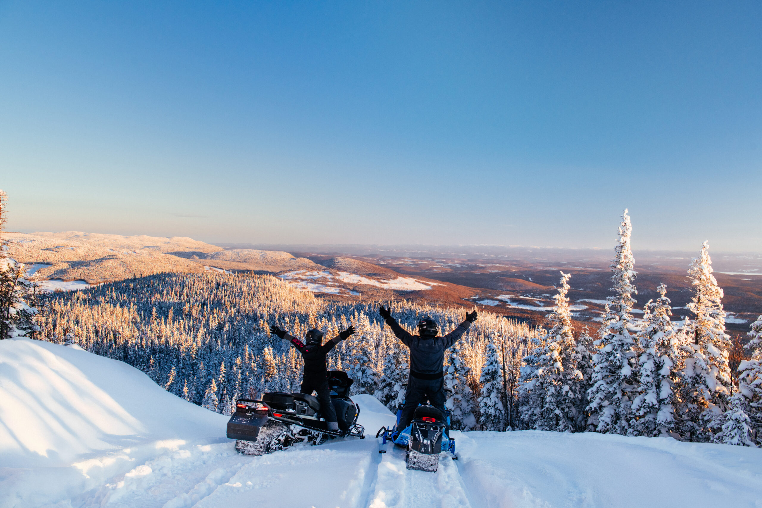 CAN_250226_PS-motoneige_MontsValin_0945-BD